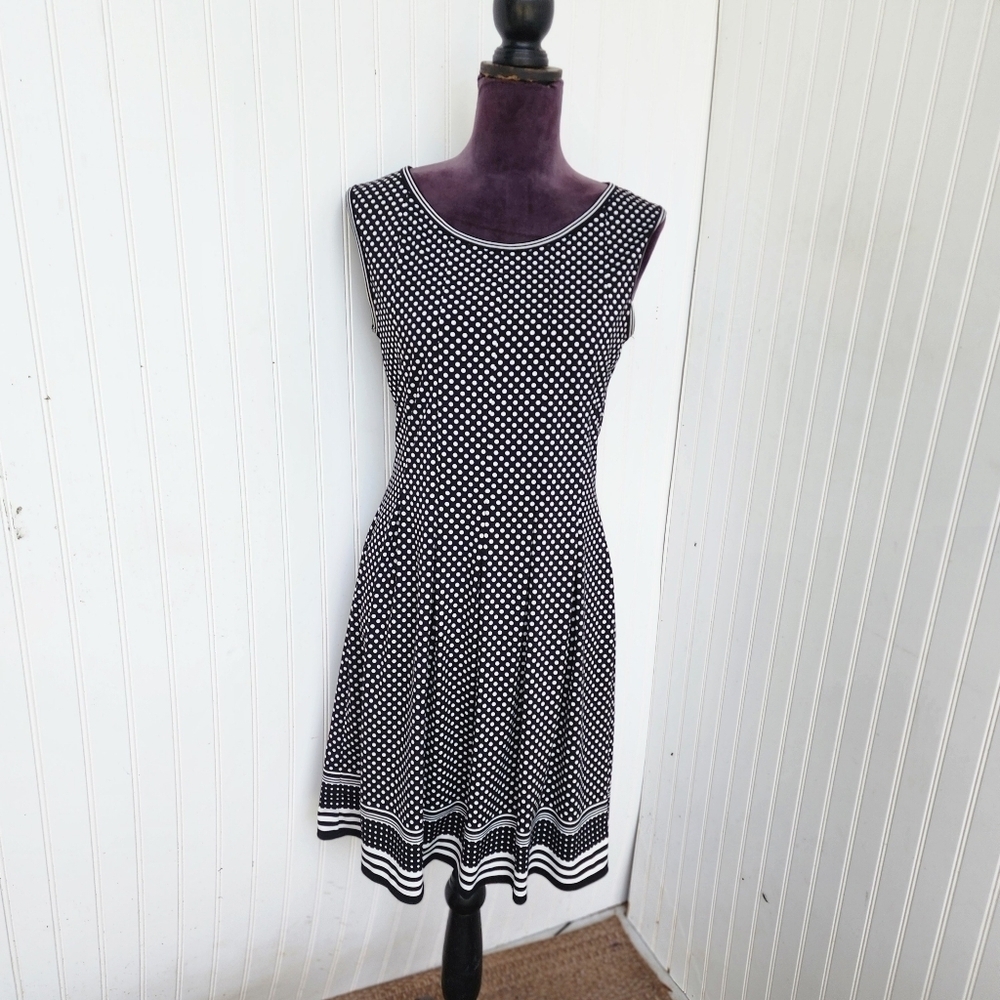 Max Studio Stretch Dress Black White Polka Dot A-Line Sleeveless Pleated Cute M